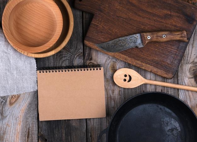 Karty abonamentowe i kuchenne akcesoria